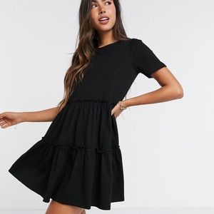 Asos River Island Tiered Smock Mini T-shirt Dress in Black. Size 14